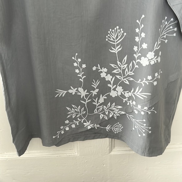 MissLook, ladies, lightweight tunic, elbow sleevelength, gray , white floral, XL - Picture 2 of 8
